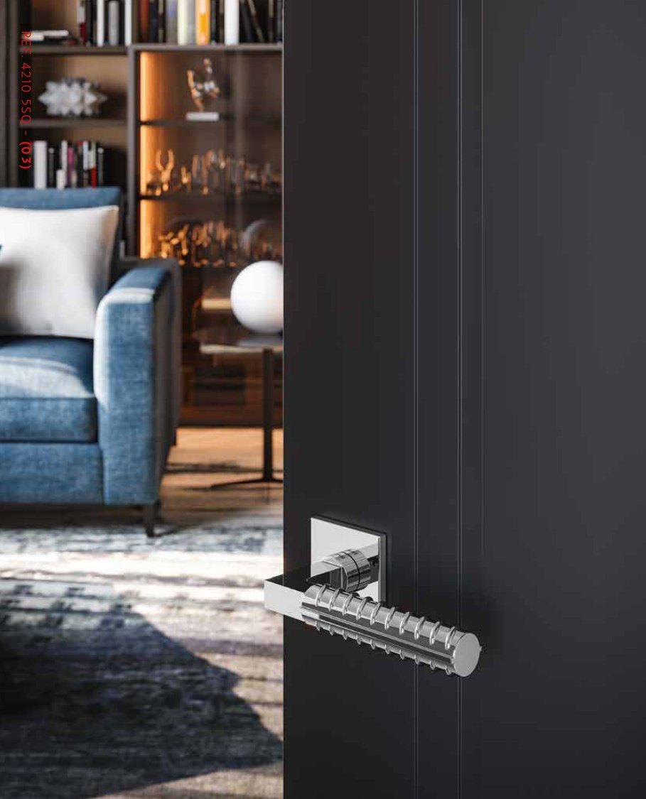 Ref. 4210, knurled chrome